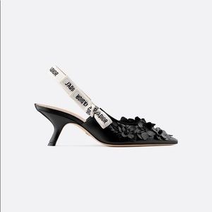 NEW J’adior Slingback Heels w/ Embroidered Flowers
